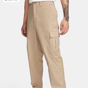 Nike Men’s Cargo Pants Regular fit Straight leg, Tan, Size 34x30, NWT